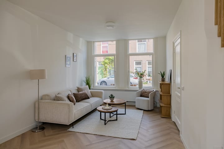 Tussenwoning te koop: Tweede Hogerwoerddwarsstraat 39, Haarlem