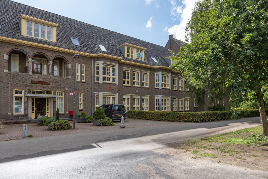 Photo 41 of De Olvendijk 57