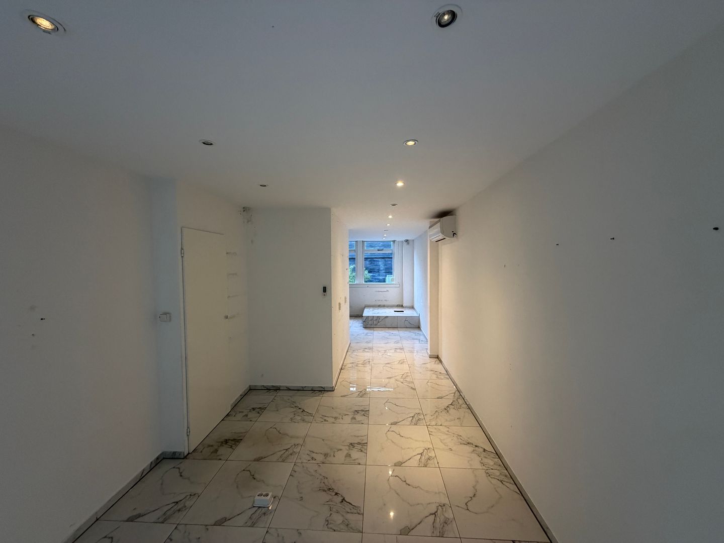 Bekijk foto 5 van Grote Spuistraat 5