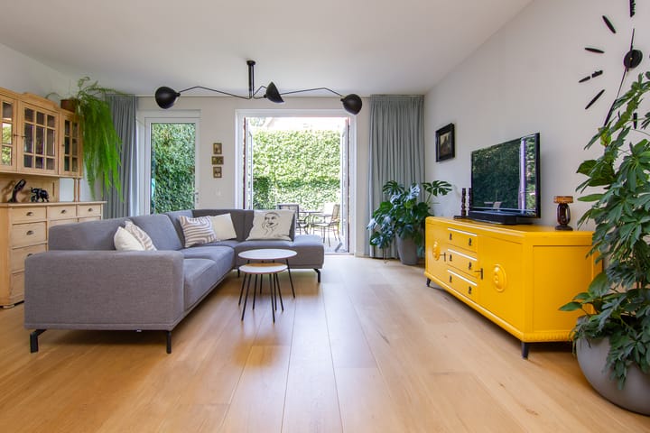 Hoekwoning te koop: Anna Kaulbachstraat 50, Haarlem