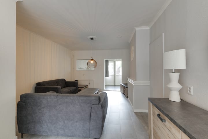 Tussenwoning te koop: Prinsenstraat 58, Leiden