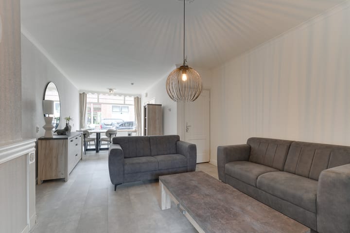 Tussenwoning te koop: Prinsenstraat 58, Leiden