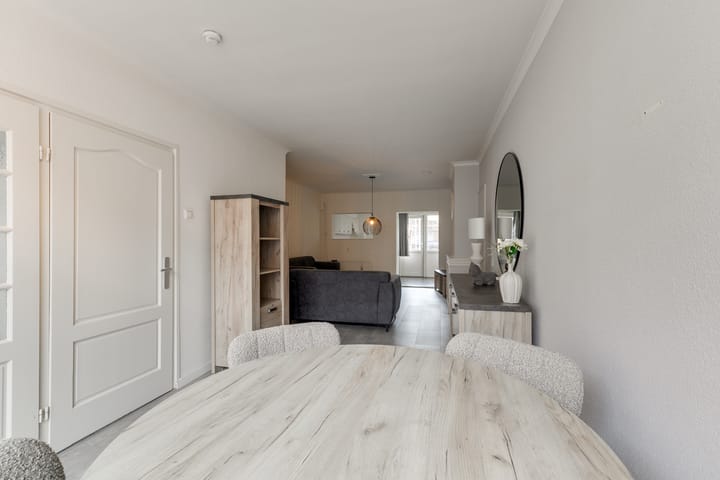 Tussenwoning te koop: Prinsenstraat 58, Leiden