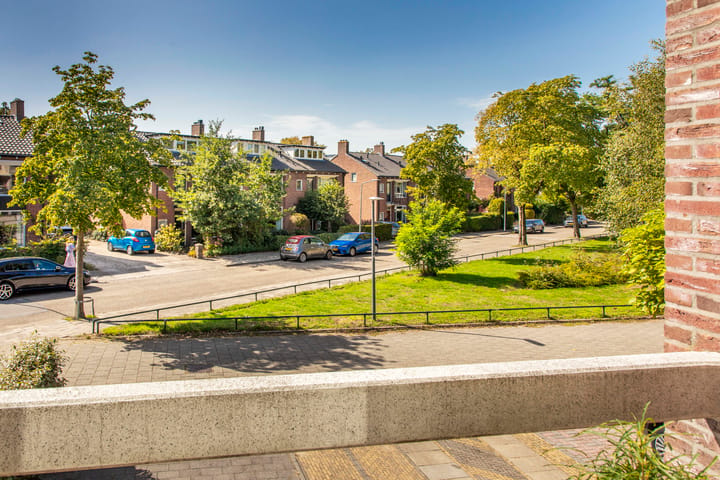 Tussenwoning te koop: Vosmaerlaan 44, Hilversum
