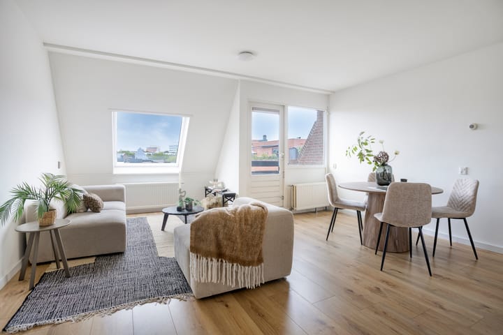 Appartement te koop: Prinses Julianaplein 42, Amersfoort