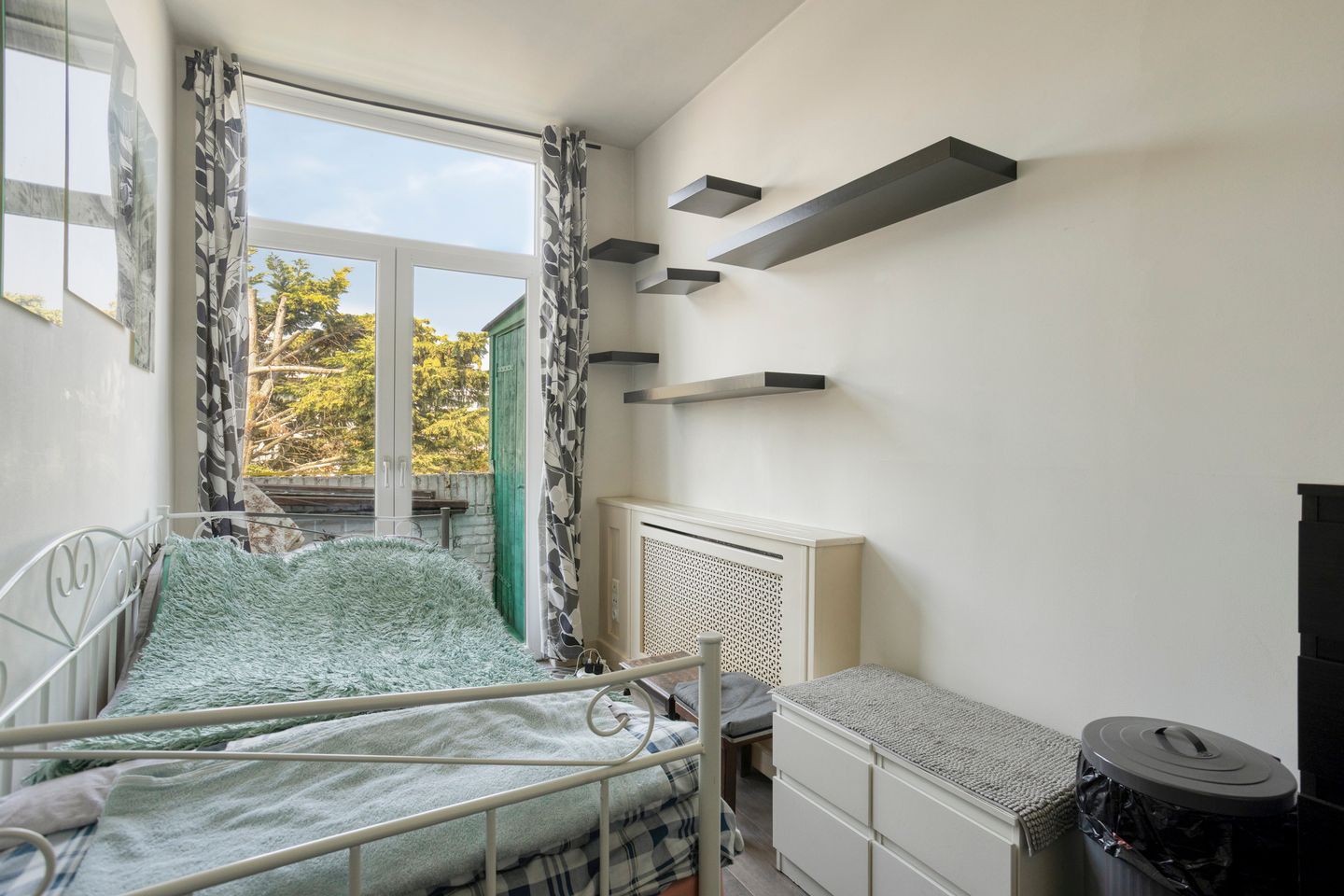 Photo 14 of Hoog Buurlostraat 57