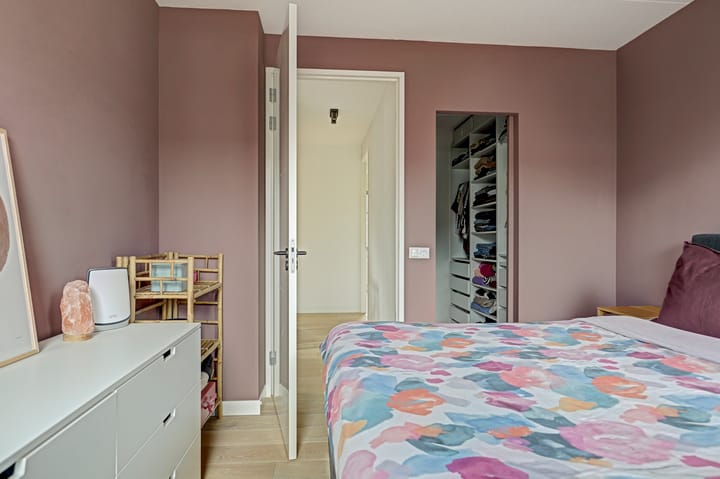 Twee-onder-één-kap te koop: Veertakker 11, Alkmaar