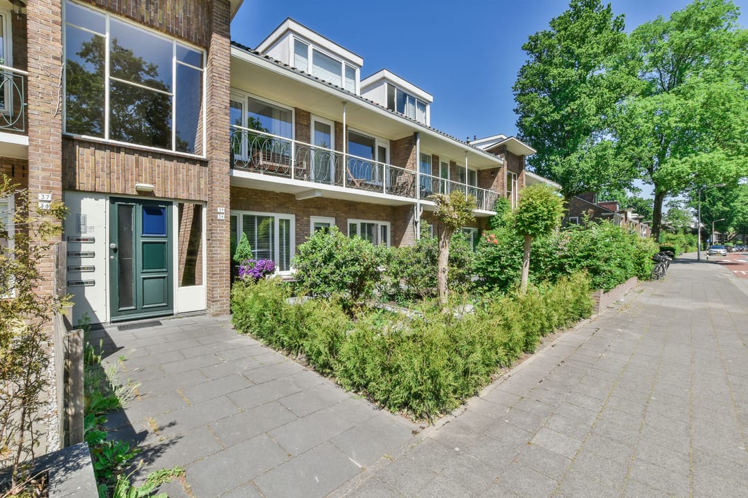 Photo 31 of Mr. G. Groen van Prinstererlaan 39
