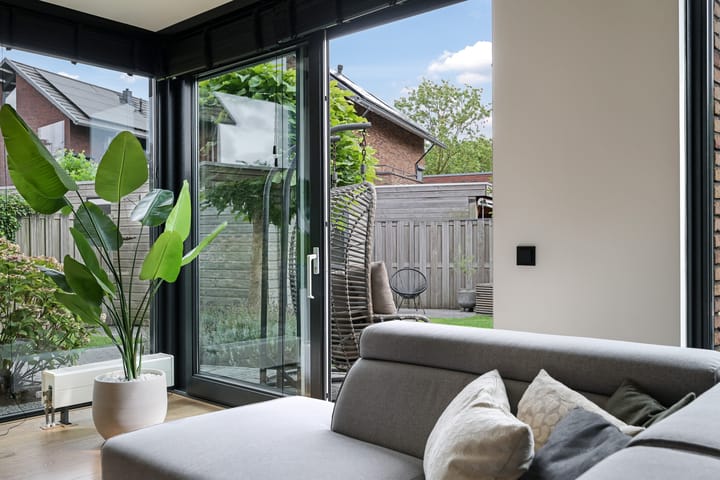 Hoekwoning te koop: Witte Emille 18, Huissen
