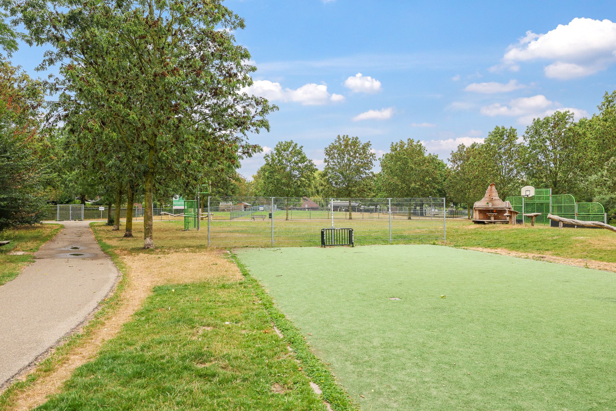 Photo 60 of Witte Emille 18