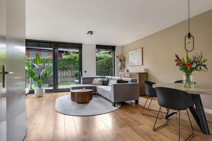 Hoekwoning te koop: Witte Emille 18, Huissen