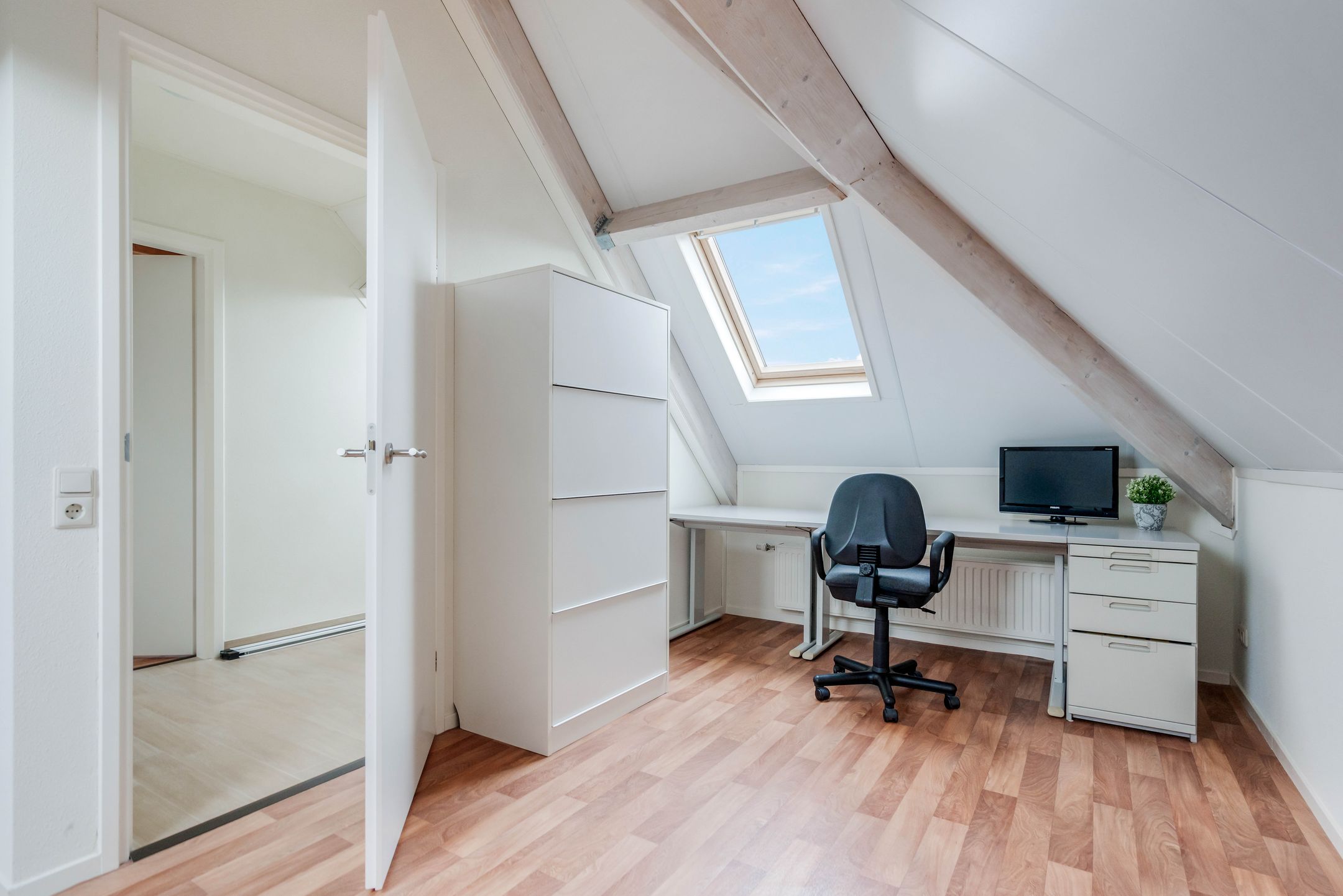 Foto 45 van Nicolaas Emmenstraat 1