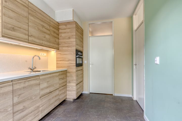 Tussenwoning te koop: Johannes Vermeerstraat 17, Oosterhout (Nb)