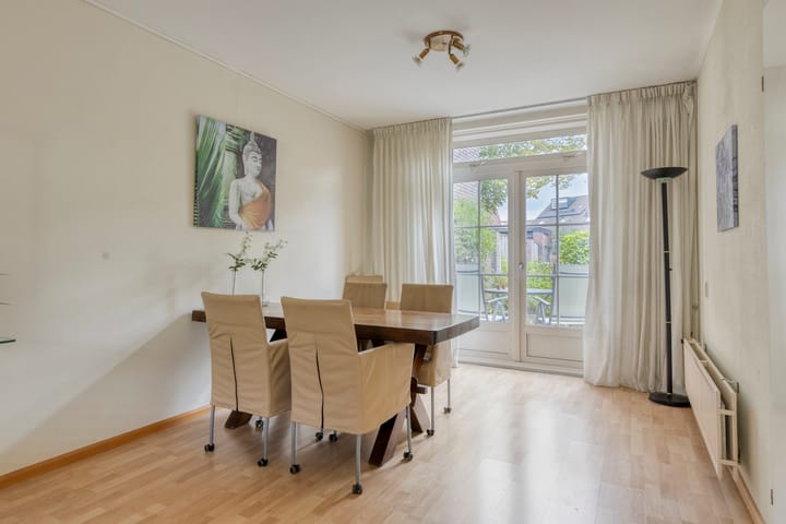 Tussenwoning te koop: Johannes Vermeerstraat 17, Oosterhout (Nb)