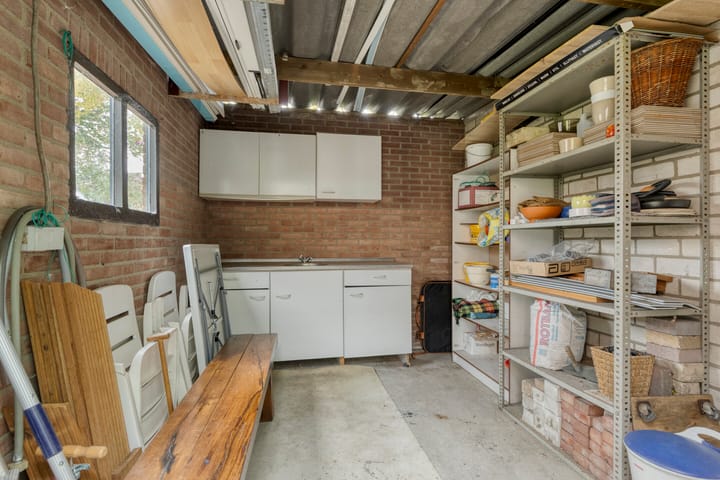 Tussenwoning te koop: Johannes Vermeerstraat 17, Oosterhout (Nb)
