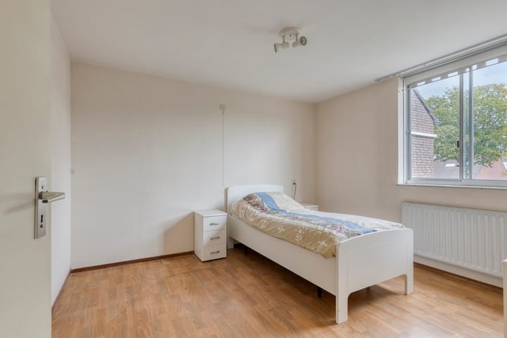 Tussenwoning te koop: Johannes Vermeerstraat 17, Oosterhout (Nb)