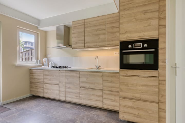Tussenwoning te koop: Johannes Vermeerstraat 17, Oosterhout (Nb)