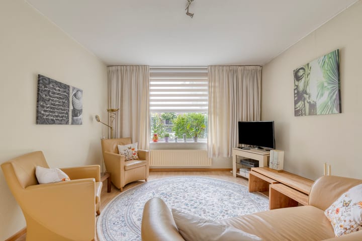 Tussenwoning te koop: Johannes Vermeerstraat 17, Oosterhout (Nb)