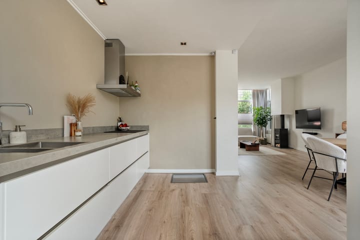 Twee-onder-één-kap te koop: Emmastraat 3, Meppel