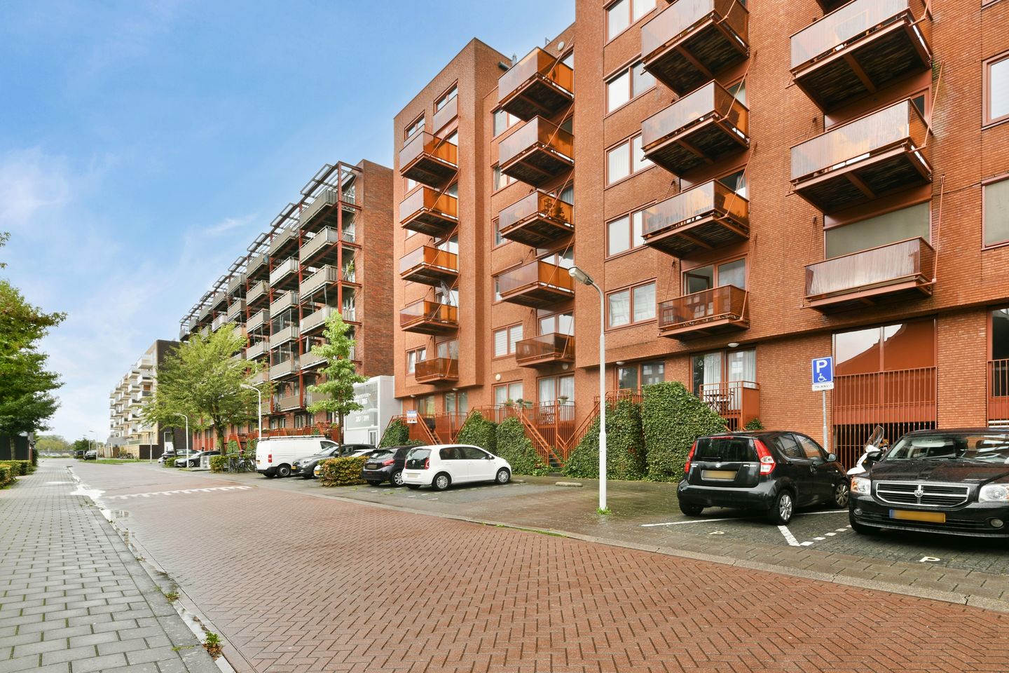 Photo 5 of Vurehout 353