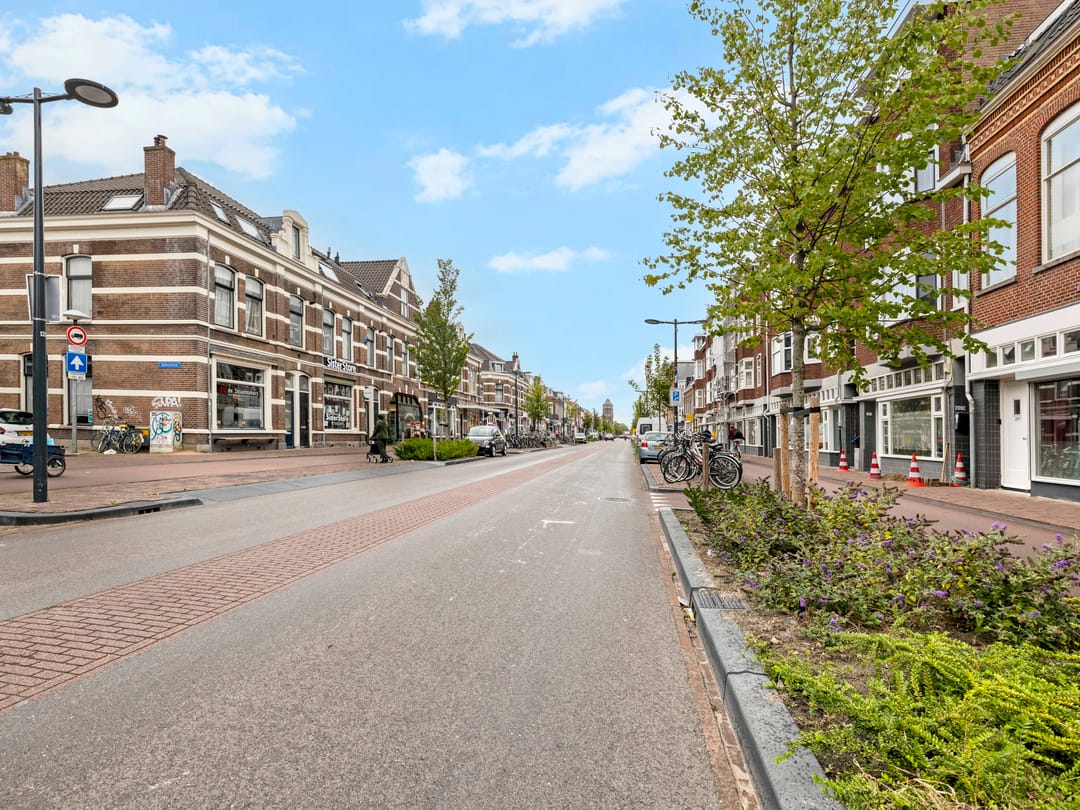 Photo 22 of Leliestraat 27-BS