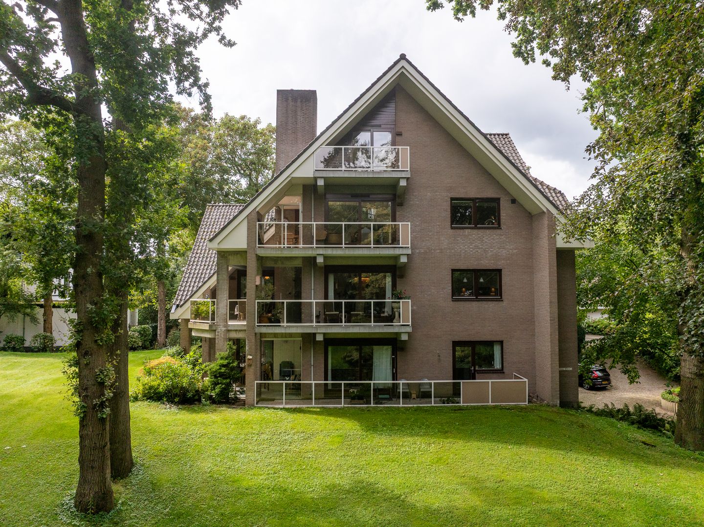 Foto 1 van Vijverberg 5