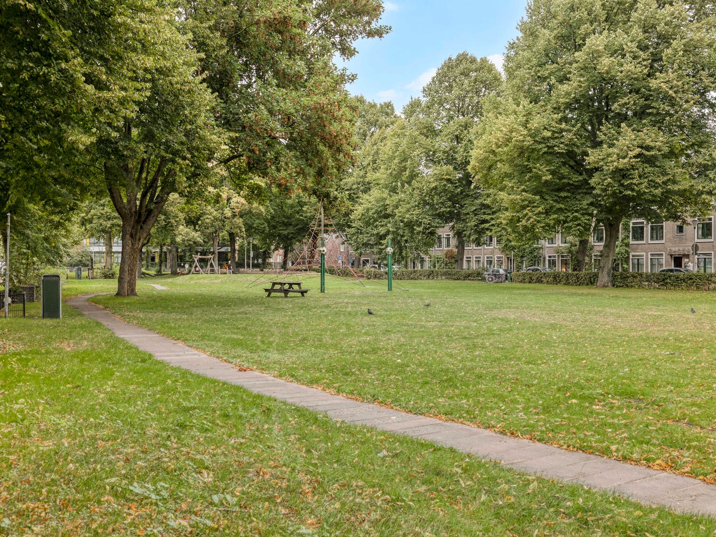 Photo 20 of Leliestraat 27-BS