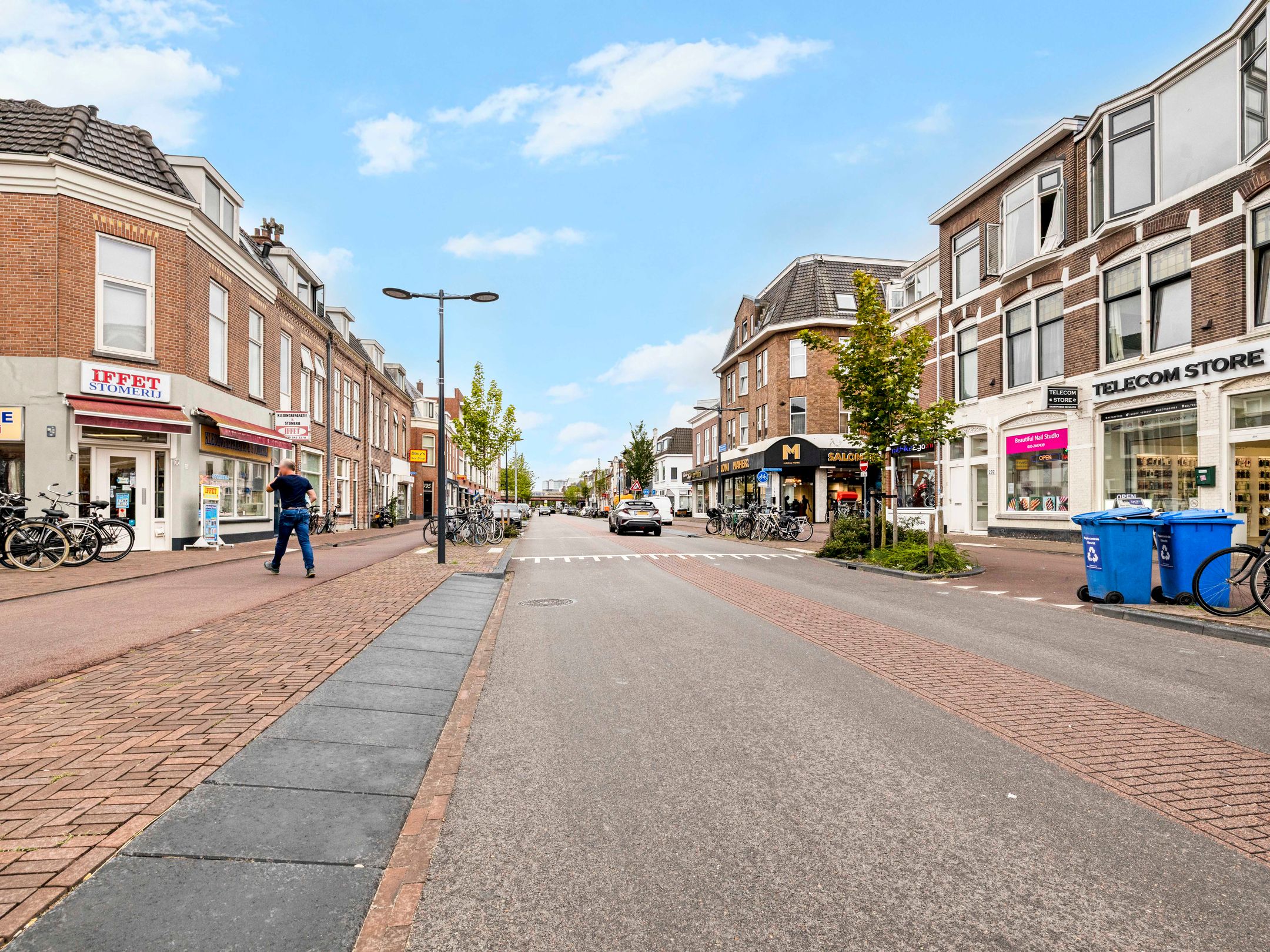 Photo 21 of Leliestraat 27-BS