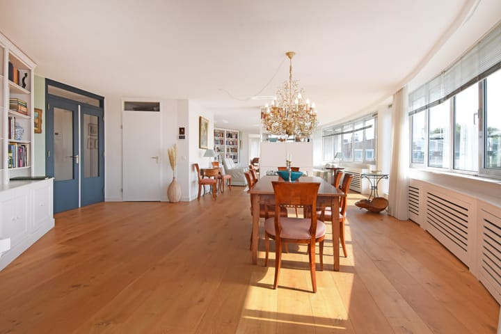 Appartement te koop: Badhuislaan 21, Voorburg