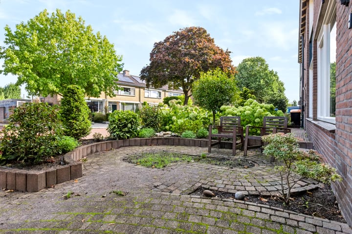 Tussenwoning te koop: Boerhaavelaan 47, Eerbeek