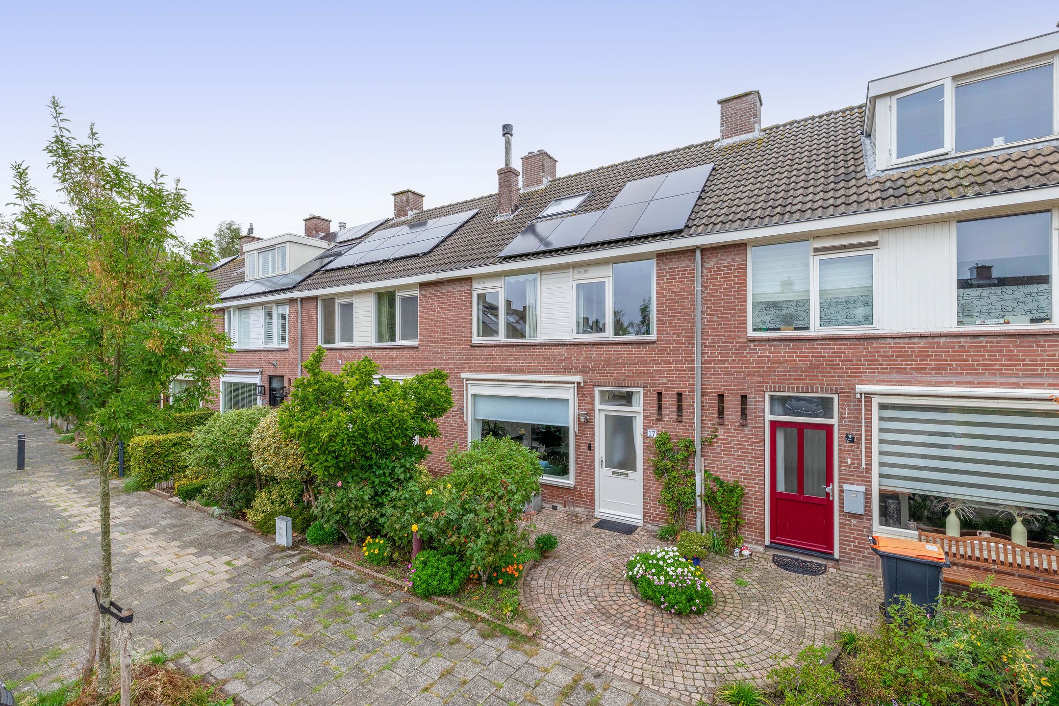 Photo 42 of Vincent van Goghstraat 17