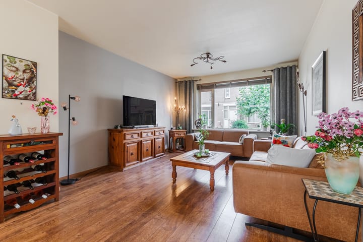 Tussenwoning te koop: Narbonnehof 16, Eindhoven
