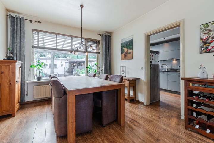 Tussenwoning te koop: Narbonnehof 16, Eindhoven
