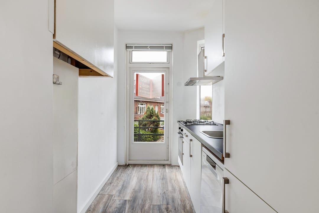 Photo 11 of Nicolaas Ruyschstraat 8-01L