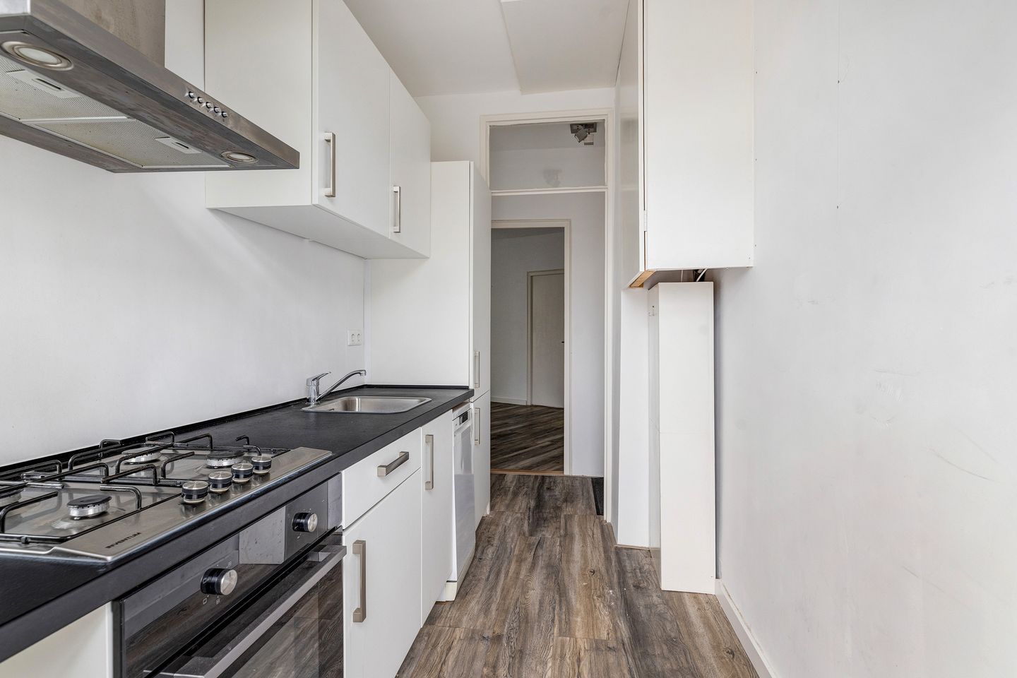 Photo 4 of Nicolaas Ruyschstraat 8-01L