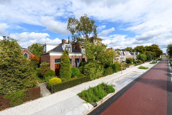 Hoekwoning te koop: Huizumerlaan 79, Leeuwarden