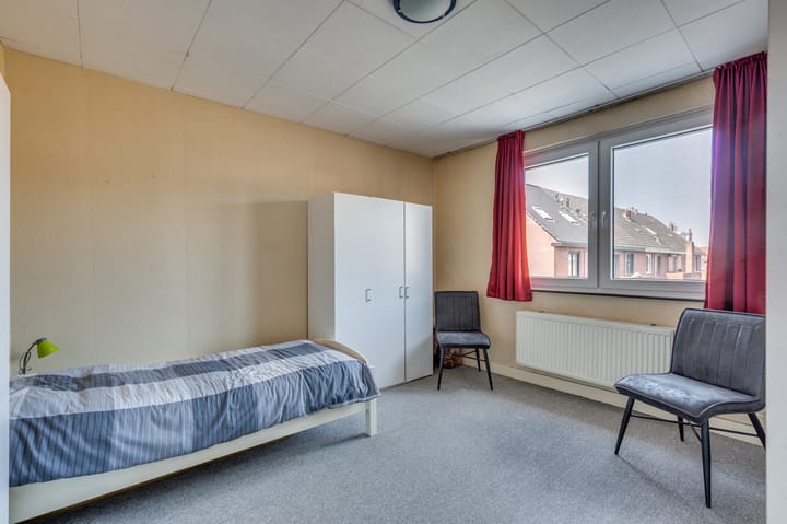 Tussenwoning te koop: Manresastraat 35, Venlo