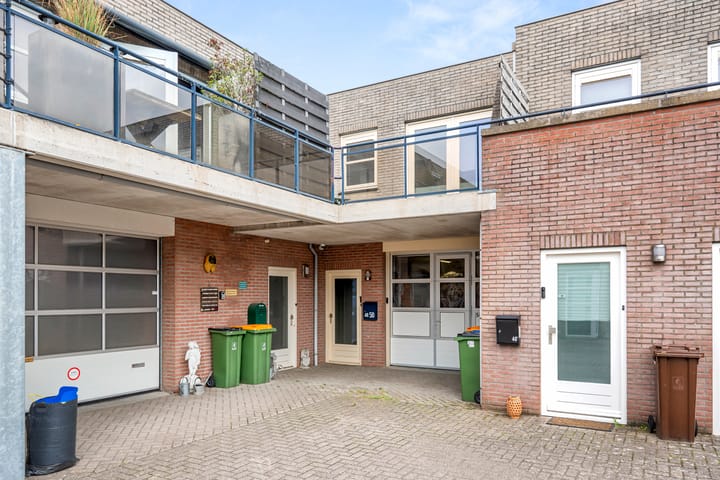 Hoorn 48, Ede