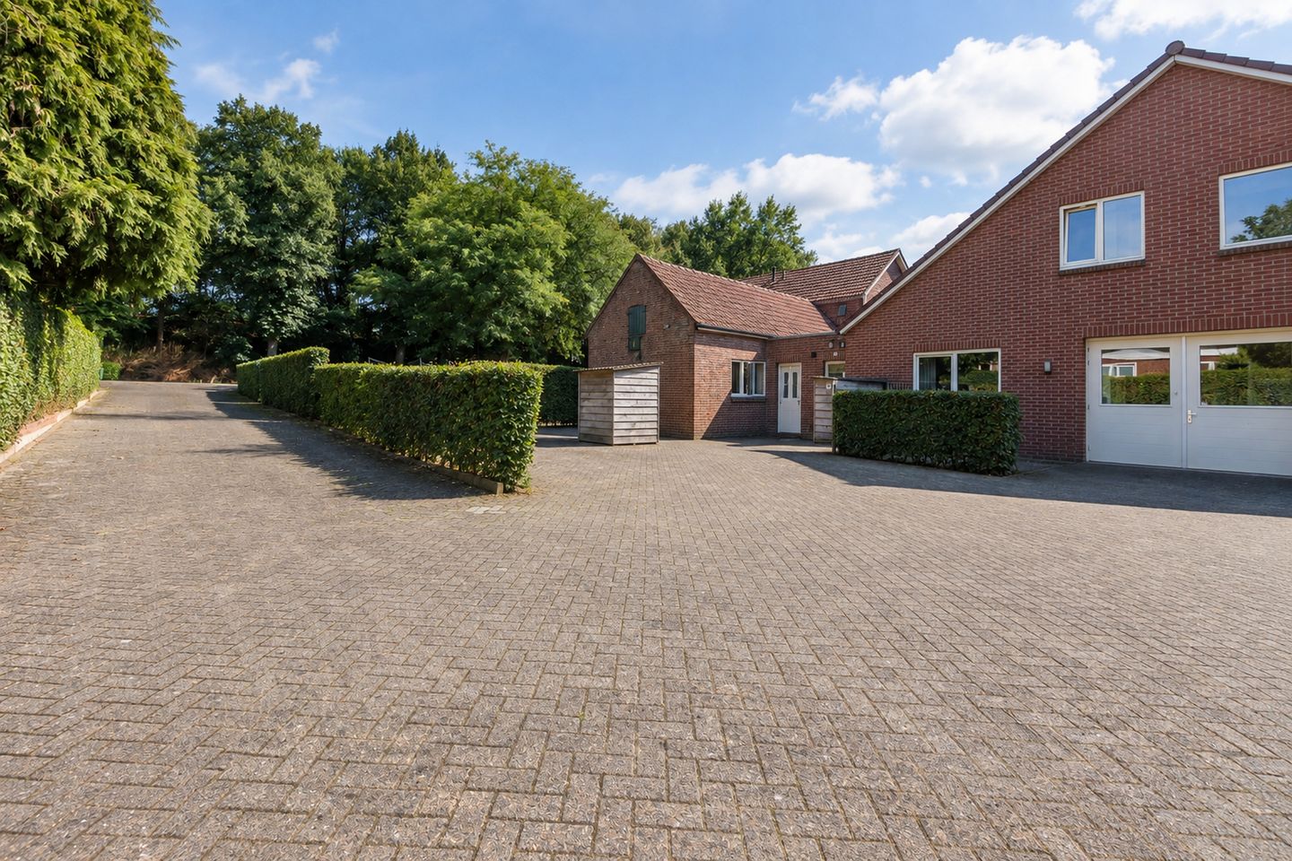 View photo 4 of Lindenlaan 31