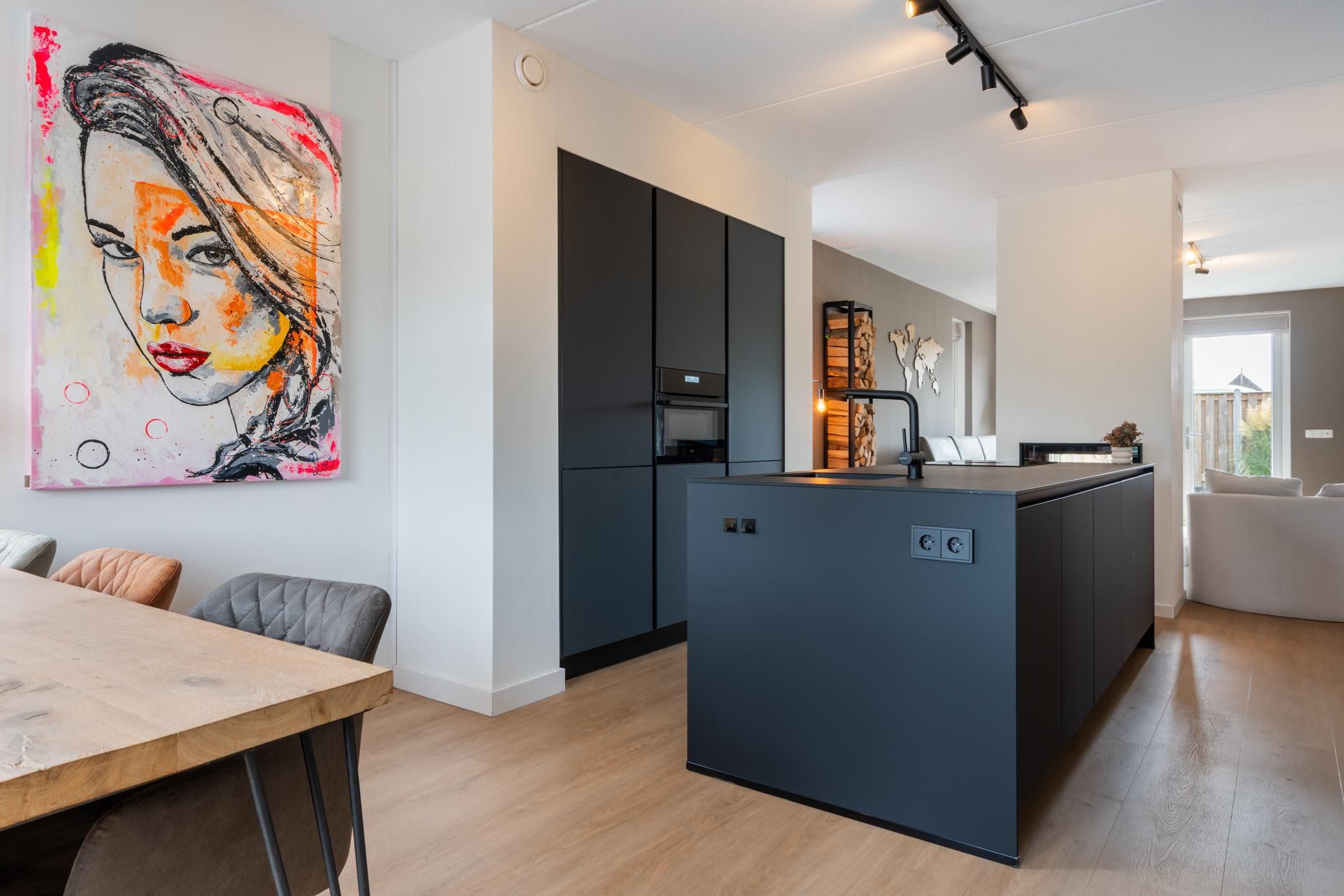 Photo 12 of Mr Martin Alewijnstraat 4