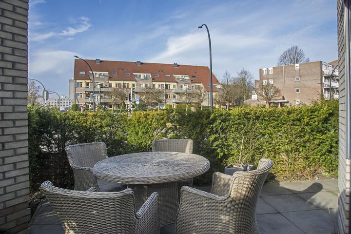 Foto 4 van Fluweelplein 1
