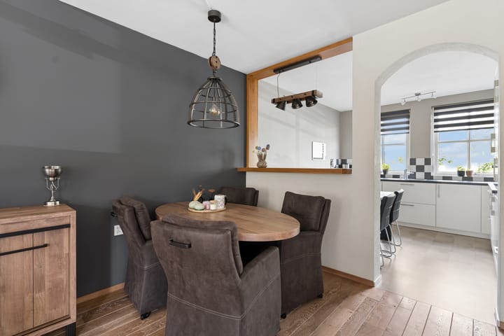 Twee-onder-één-kap te koop: Cuneraweg 203H, Rhenen