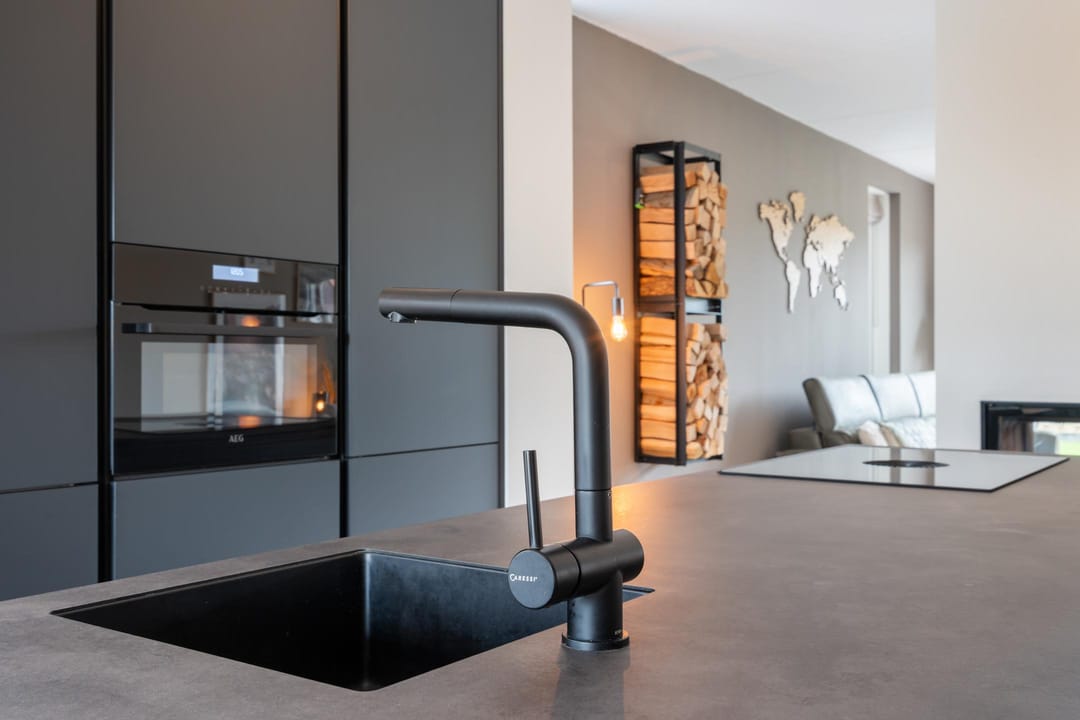 Photo 17 of Mr Martin Alewijnstraat 4