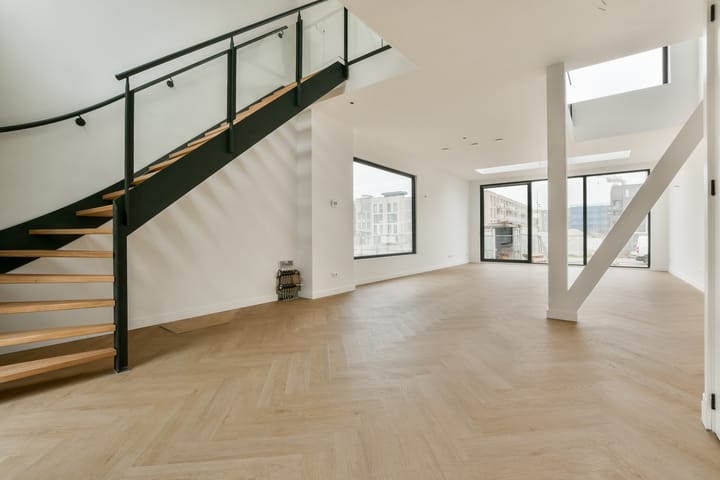 Photo 2 of Diponegorostraat 72