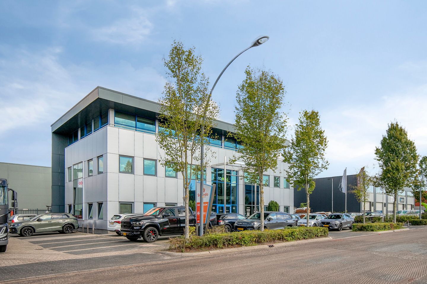 Bekijk foto 4 van Industrieweg 66