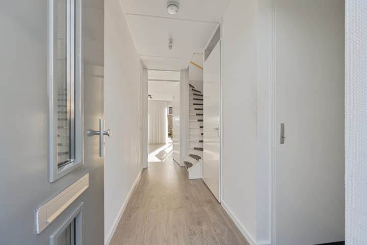 Tussenwoning te koop: Haruku 28, Barneveld