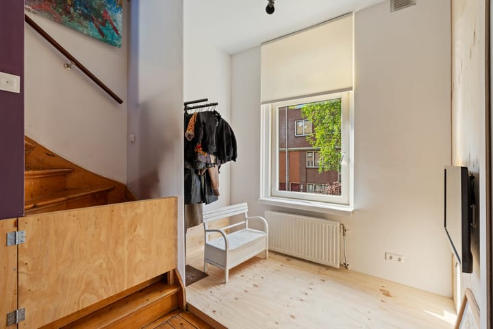 Studio te koop: Opzoomerstraat 4A, Rotterdam
