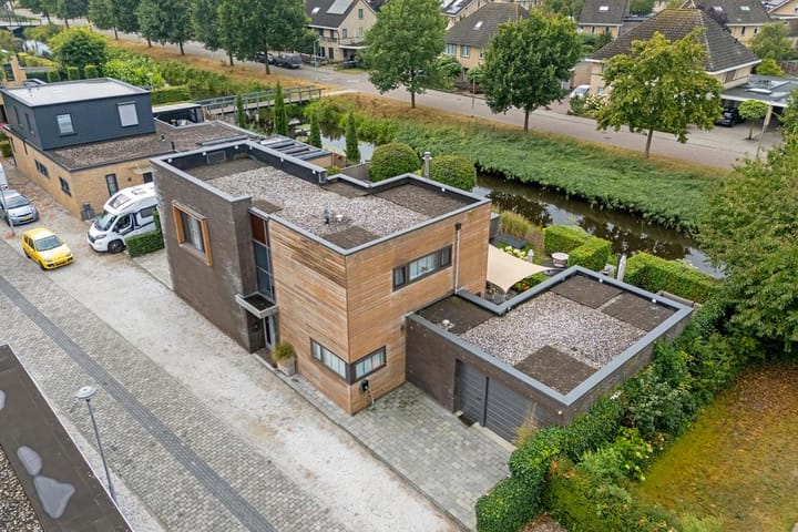 Van Goghstraat 10