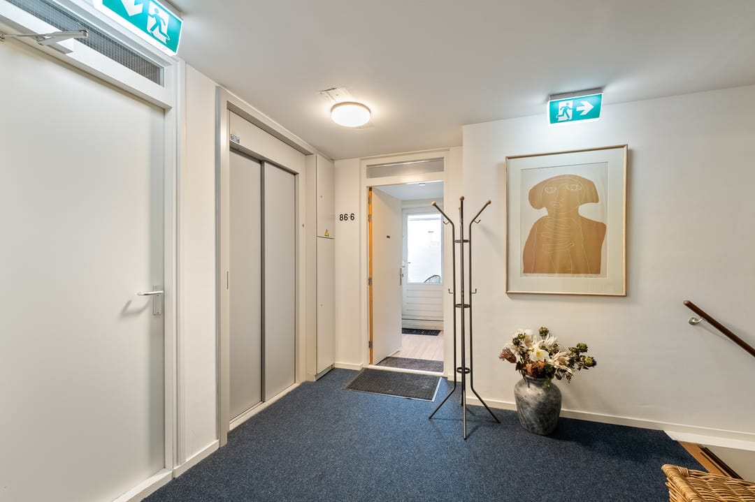 Photo 11 of Burgwal 86-6