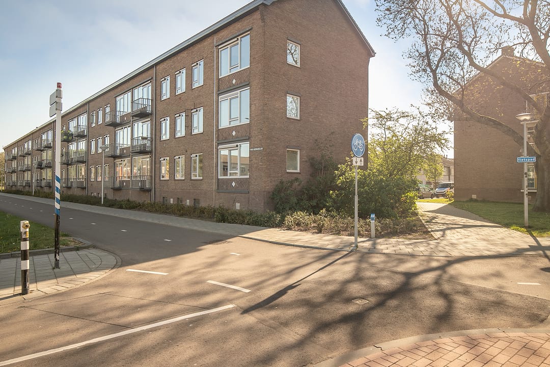 Photo 1 of Charlotte de Bourbonstraat 24